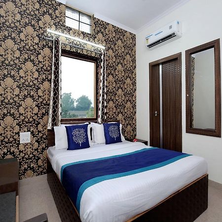 Oyo 10075 Hotel Kaydee Amritsar Exteriör bild