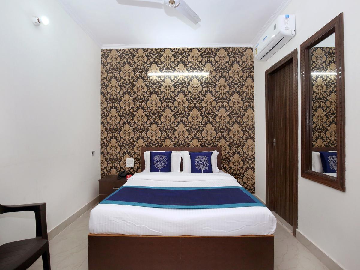 Oyo 10075 Hotel Kaydee Amritsar Exteriör bild