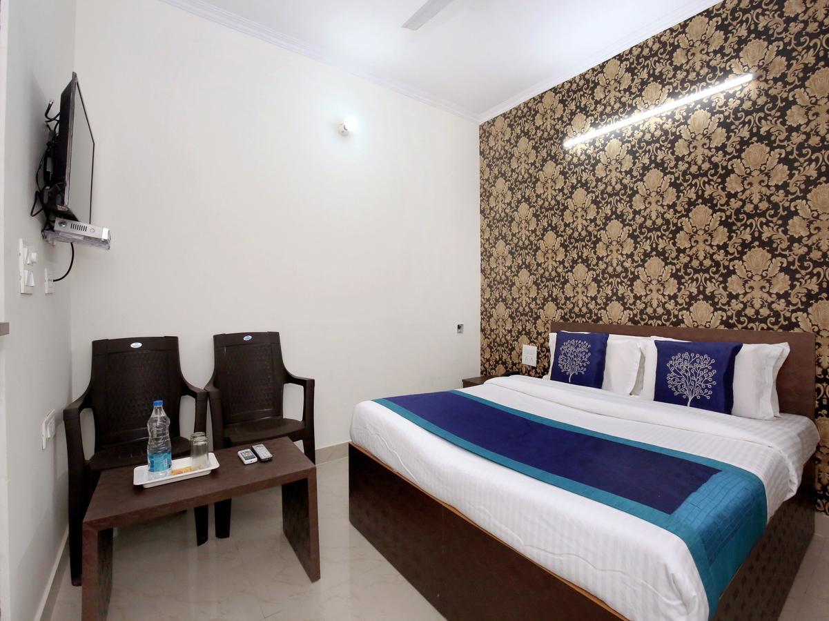 Oyo 10075 Hotel Kaydee Amritsar Exteriör bild